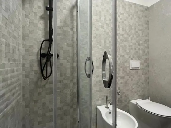 Modern And Spacious With View. 公寓 加利波利