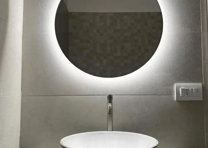 Modern And Spacious With View.