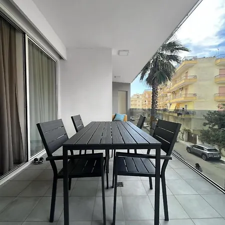 Modern And Spacious With View. *